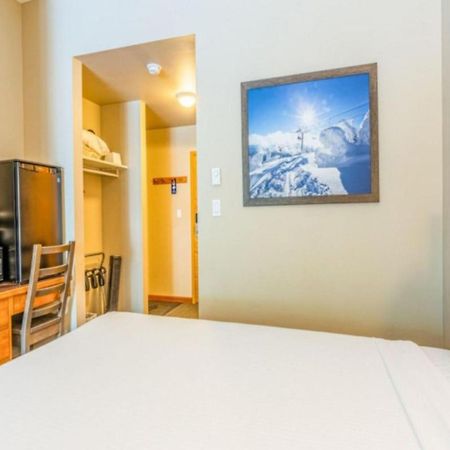 Cahilty Lodge Sun Peaks Kültér fotó
