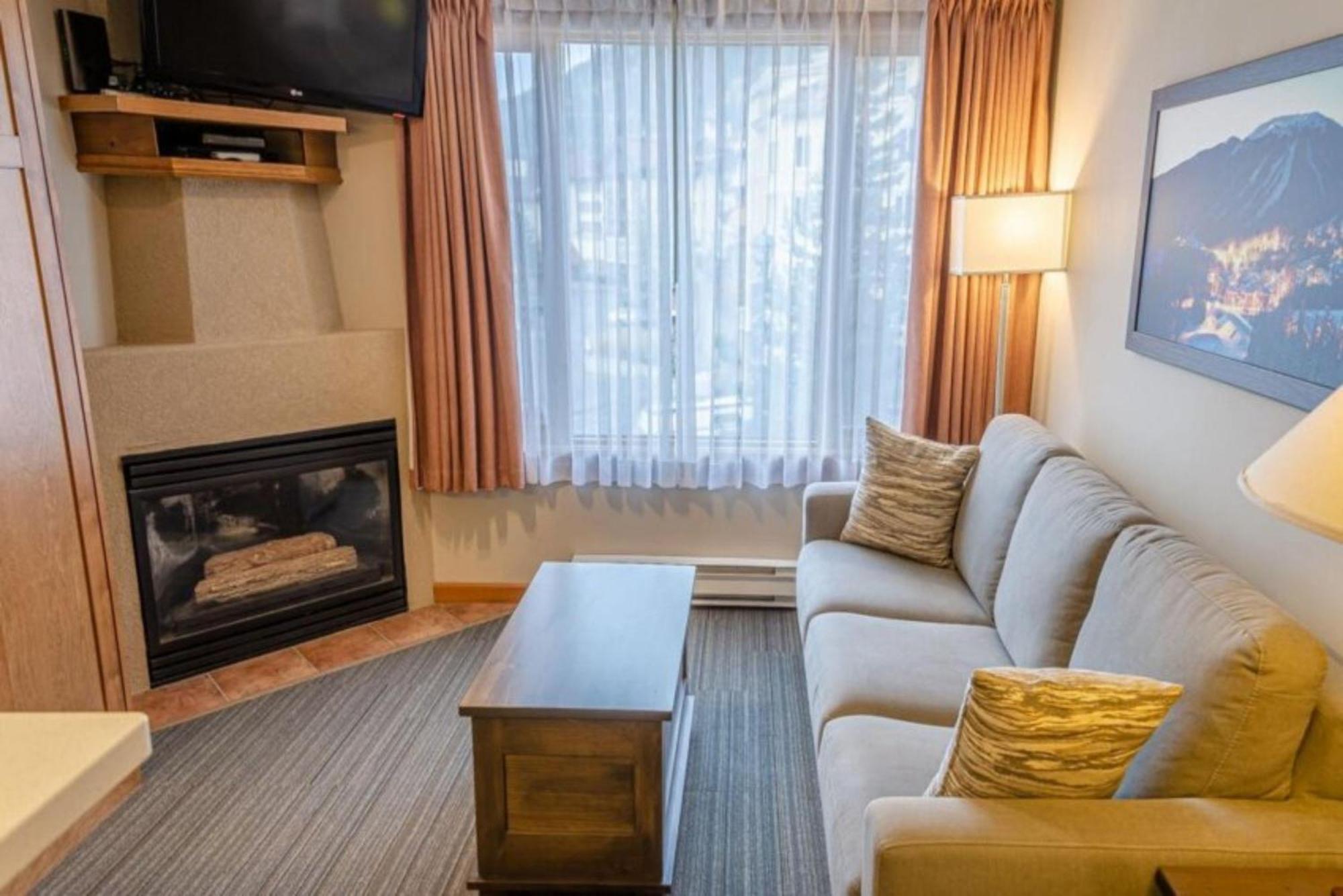 Cahilty Lodge Sun Peaks Kültér fotó