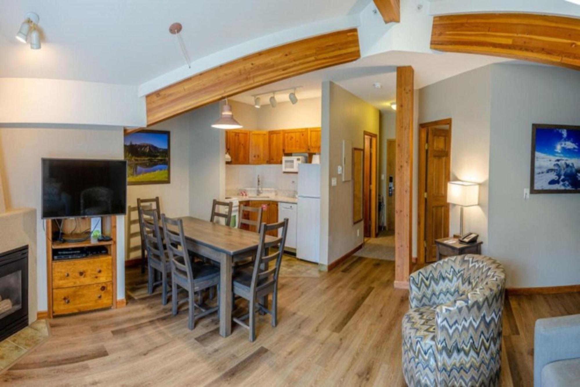 Cahilty Lodge Sun Peaks Kültér fotó