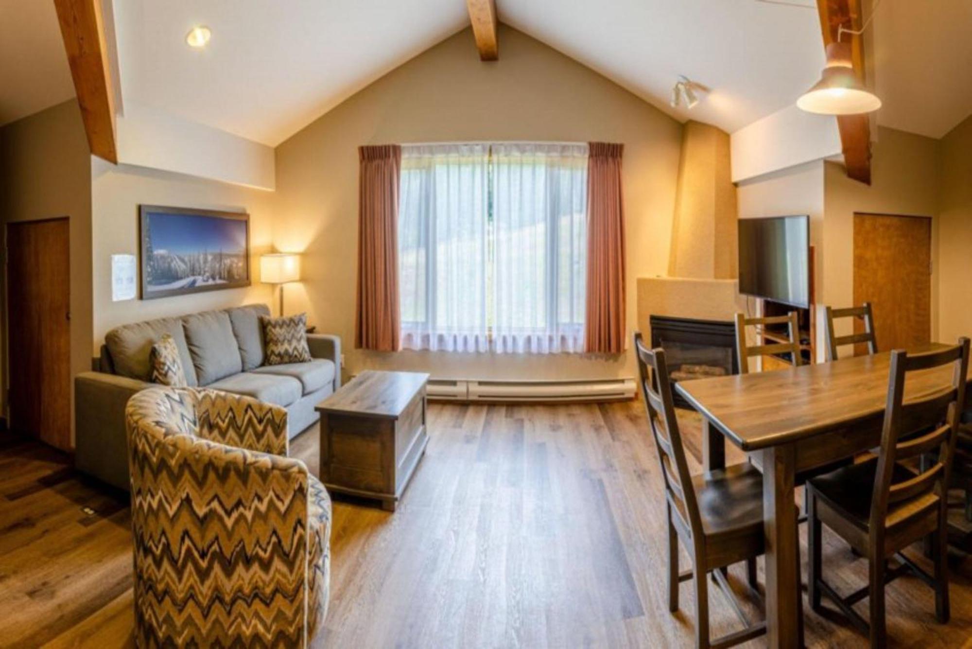 Cahilty Lodge Sun Peaks Kültér fotó