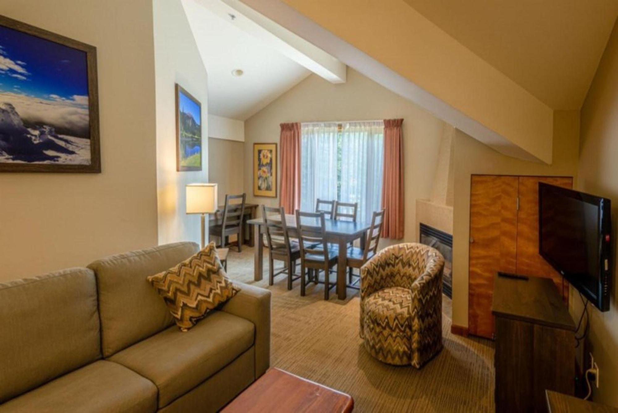 Cahilty Lodge Sun Peaks Kültér fotó