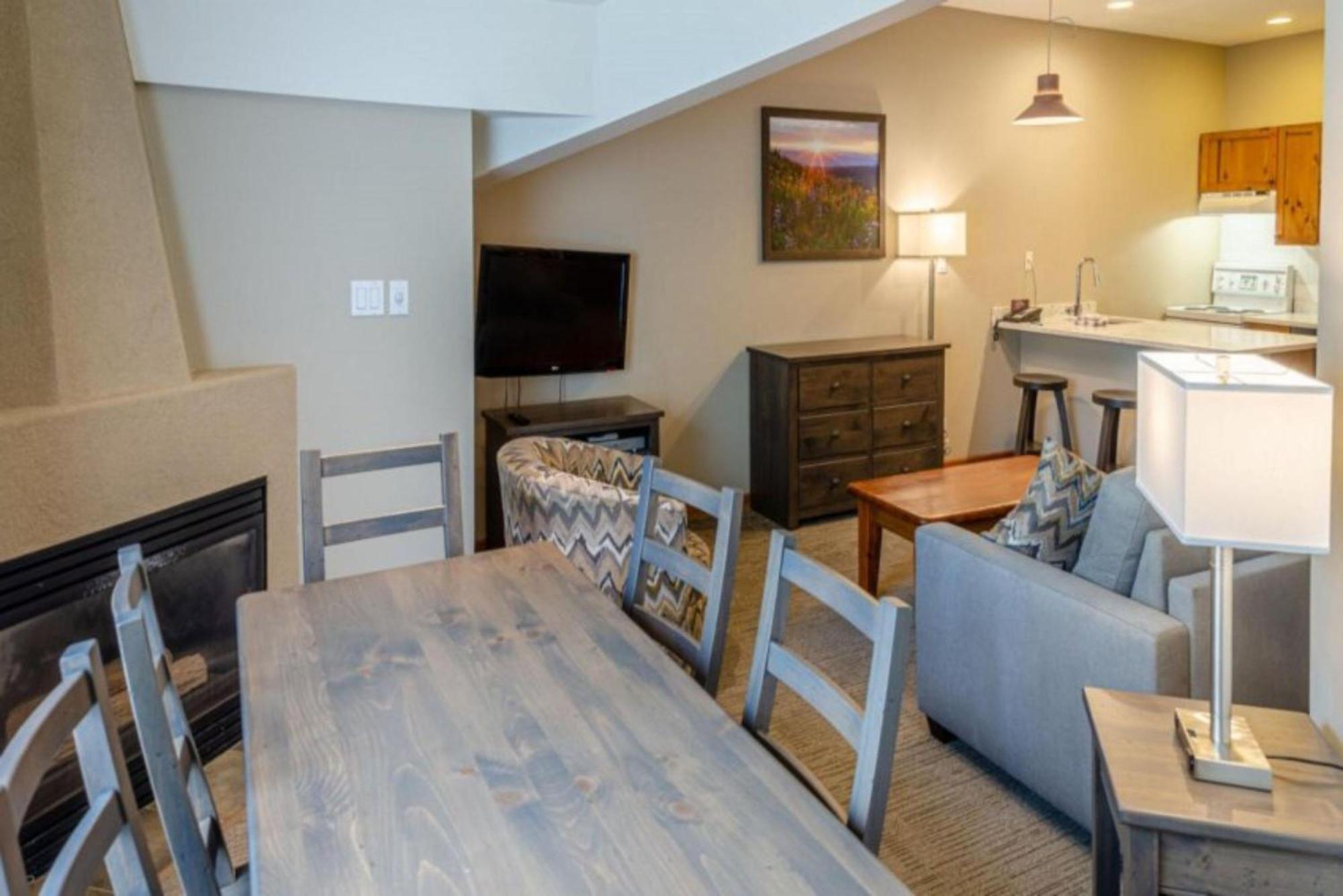 Cahilty Lodge Sun Peaks Kültér fotó