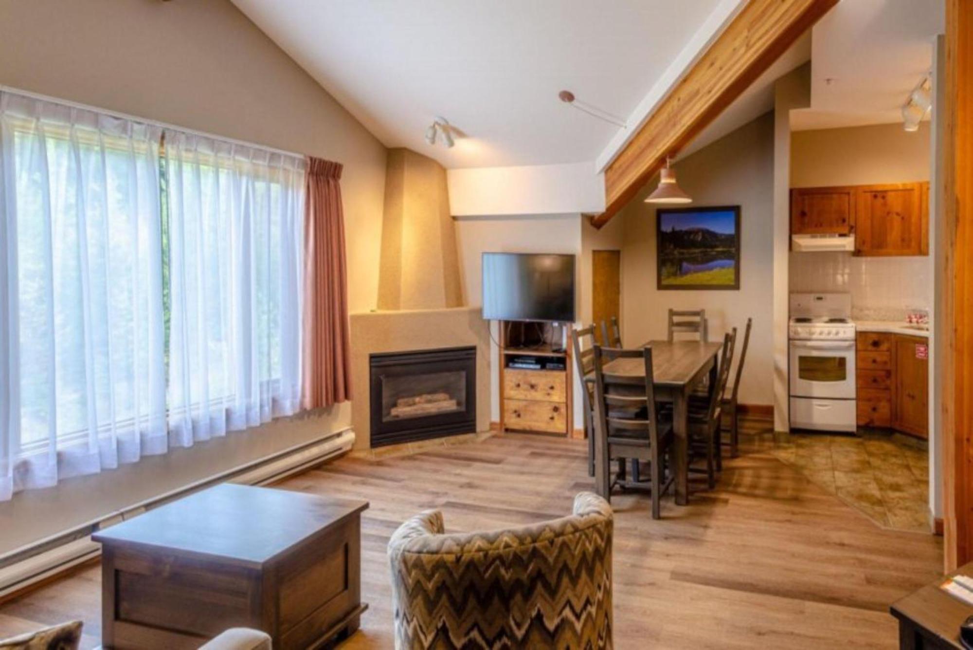 Cahilty Lodge Sun Peaks Kültér fotó