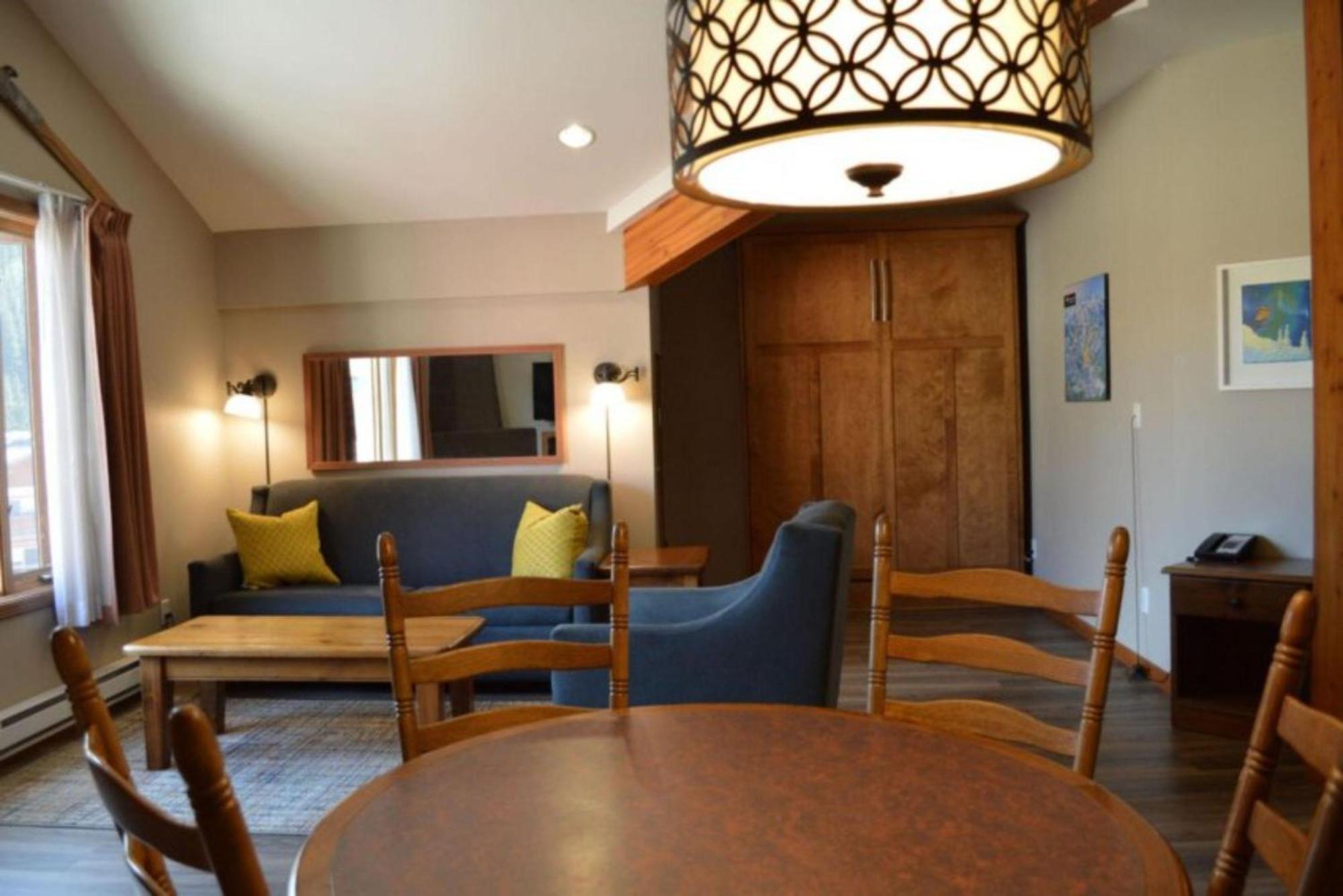 Cahilty Lodge Sun Peaks Kültér fotó